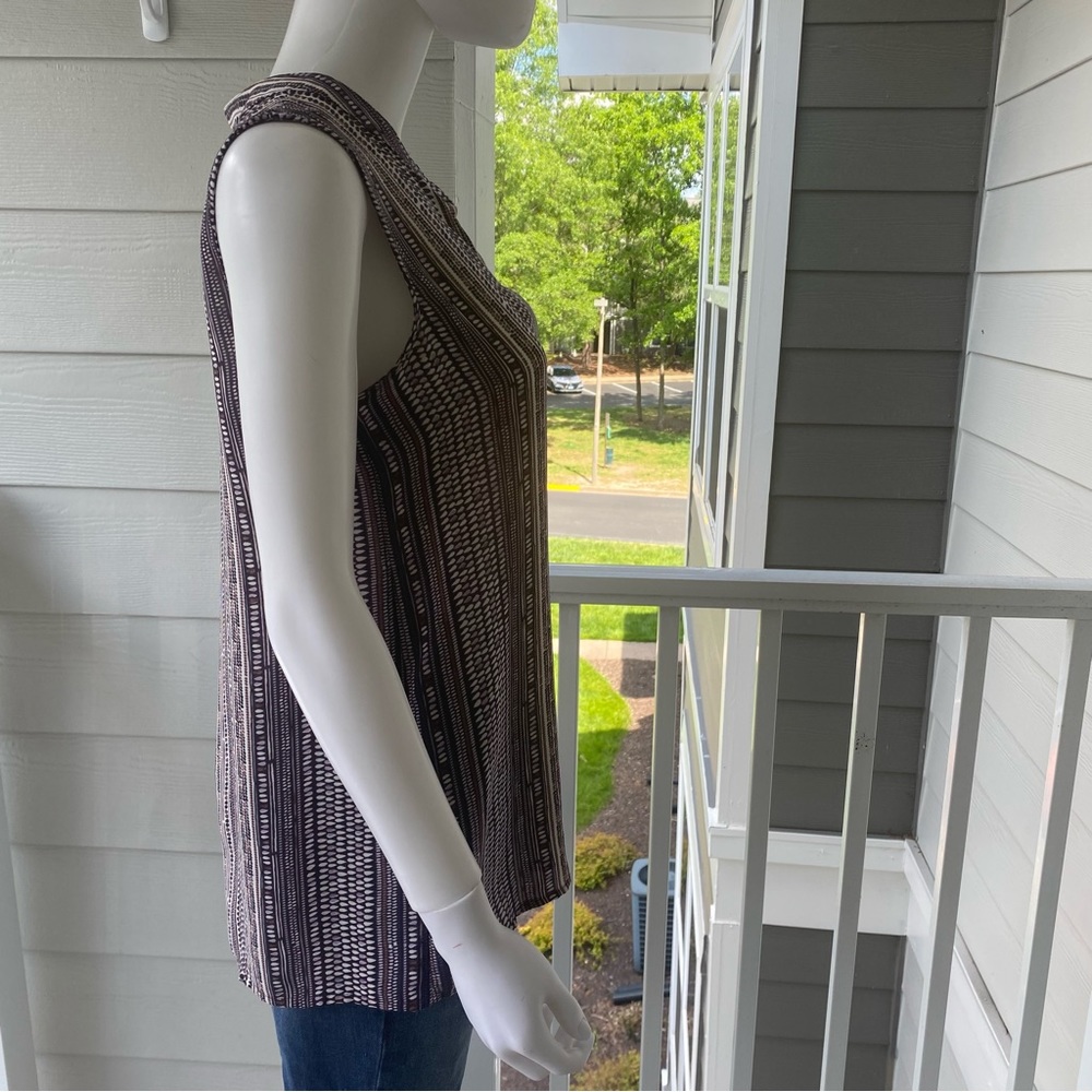 NIC + ZOE Walking On Midnight Striped Sleeveless Blouse - Picture 5 of 10